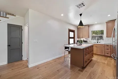 1403 Broadway #1403 — Photo 18