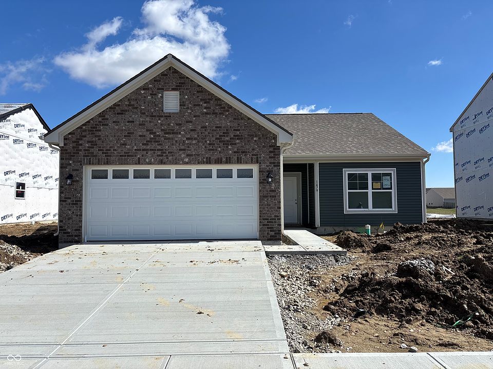 2nd image of 1479 Hardwood Dr