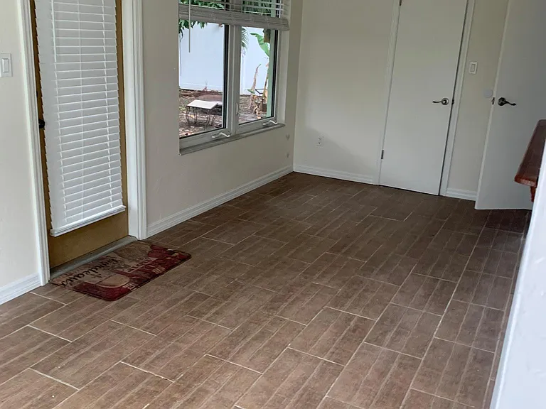 3114 W Debazan Ave — Photo 9