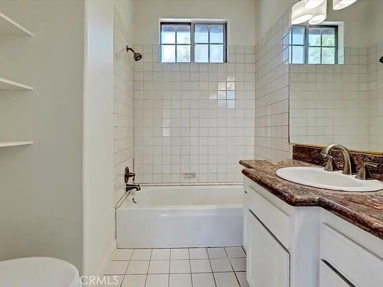 5224 Woodlake Ave — Photo 31