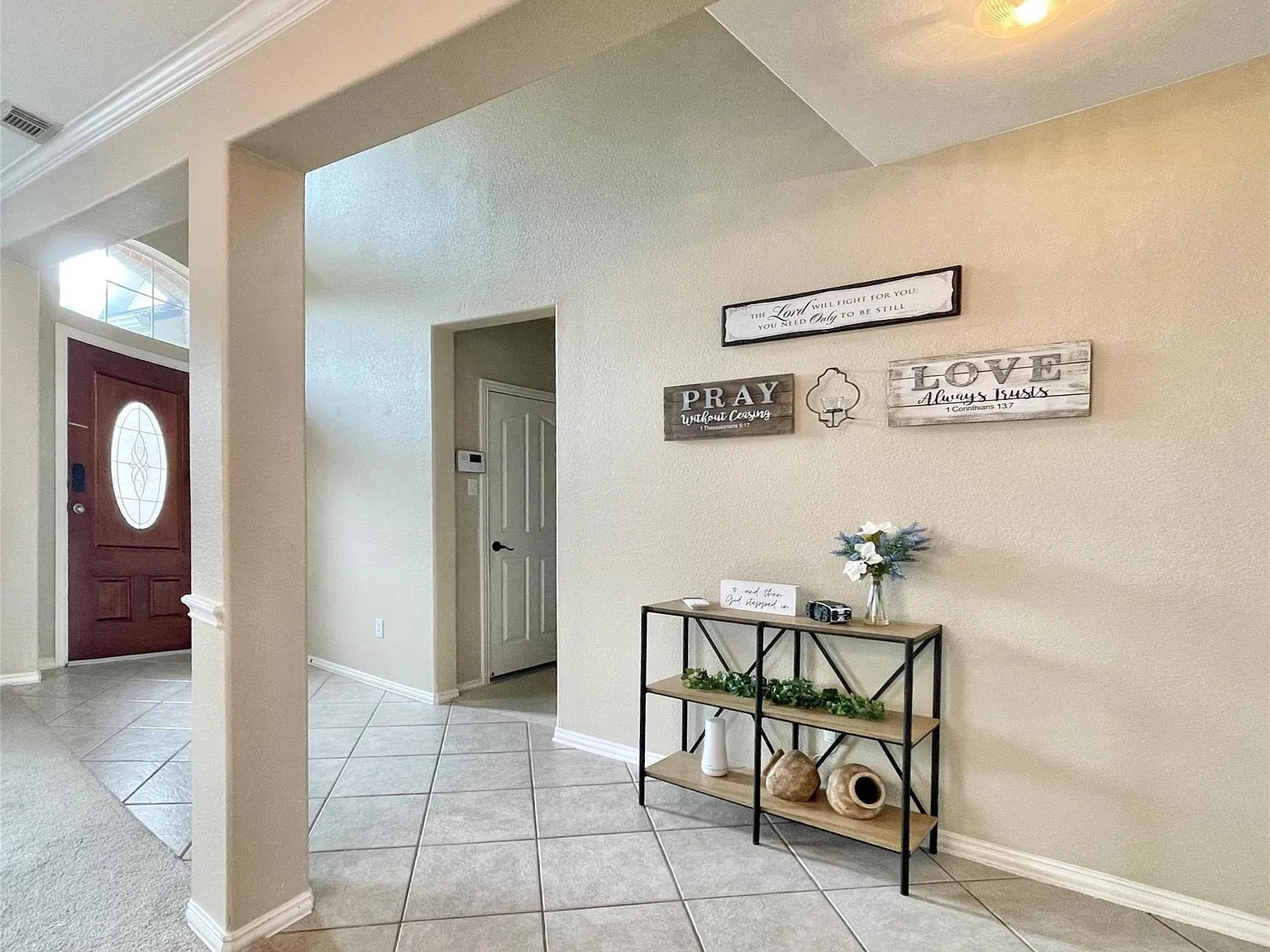 5 bed, 3.0 bath, 2636 sqft, $2,850 — Photo 4