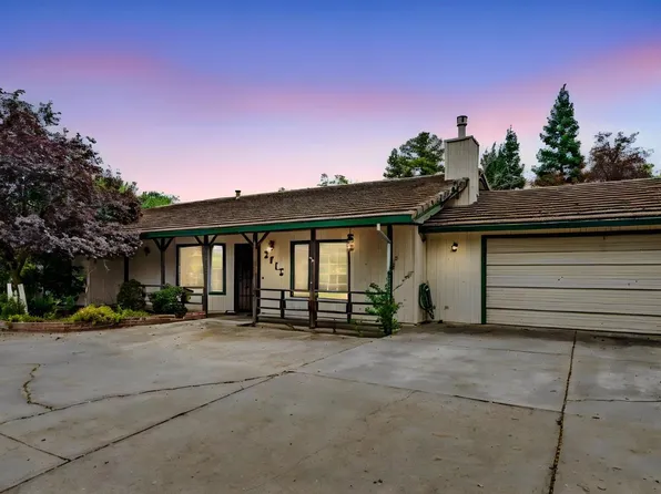 2718 Vista Del Lago Dr, Valley Springs, CA 95252