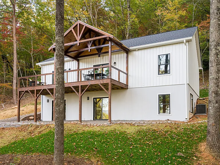 1487 Golf Course Rd — Photo 5