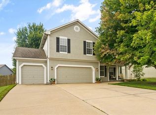 20861 W 224th St, Spring Hill, KS 66083