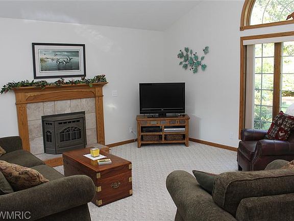 2nd image of 15338 Ferris St