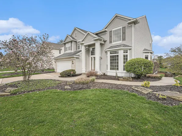580 Hartfield Dr SE, Ada, MI 49301