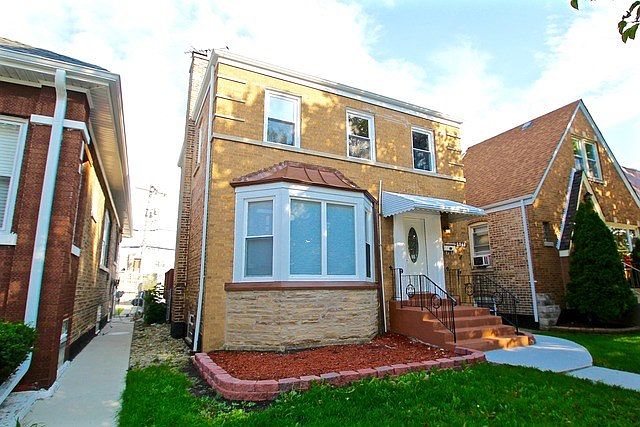 1st image of 5949 S Komensky Ave