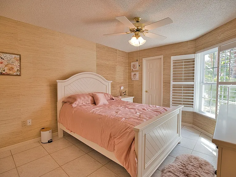 1191 Harbor Town Way — Photo 24