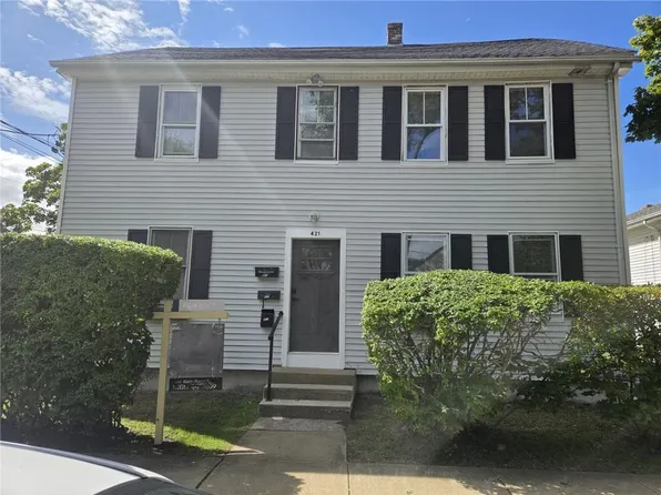 421 High St, Bristol, RI 02809