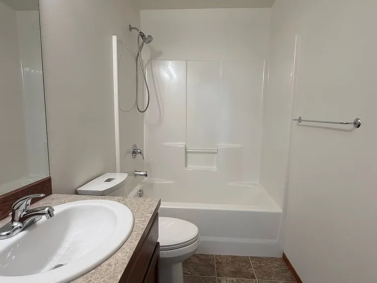 2581 NE Noble Loop — Photo 7