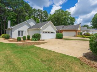 150 Woodgate Cir, Fayetteville, GA 30214