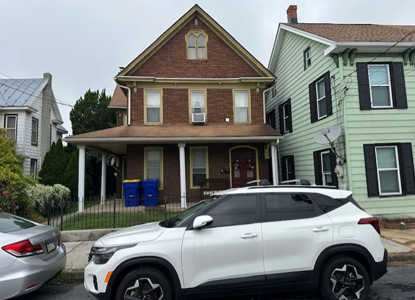 Welcome to this 2-bedroom, 1-bathroom 1st floor apartment in Mechanicsburg, PA, located within th... — Photo 1