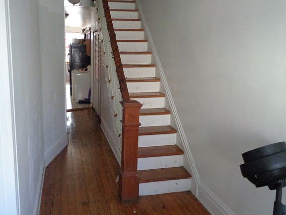 2nd image of 1307 W Cary St