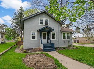 520 Shaw St, Rockford, IL 61104