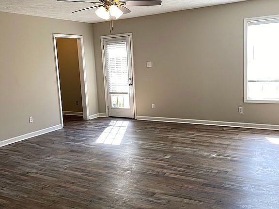 4th image of 686 Gobelet Rd