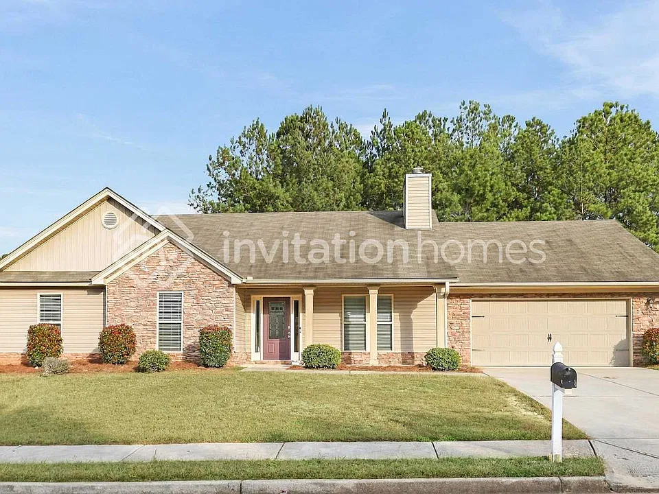 60 Betty Ann Ln