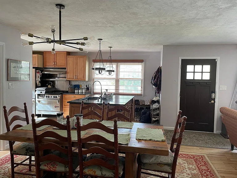 1830 Balsam Ave — Photo 10