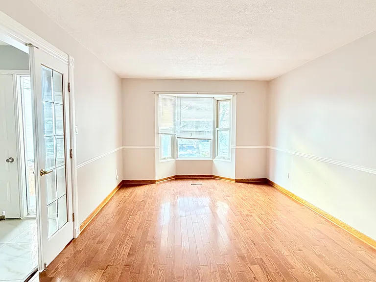 41 Broadbridge Dr #1 — Photo 4