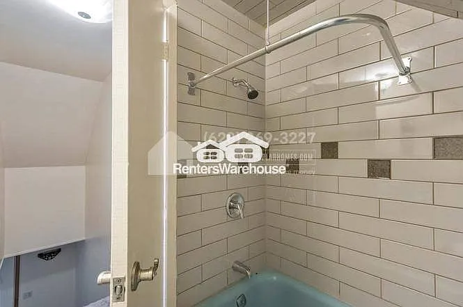 12319 Stafford Ln — Photo 12