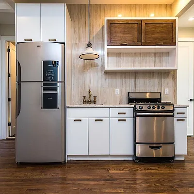 Rented by Miron Realty Group | media 30