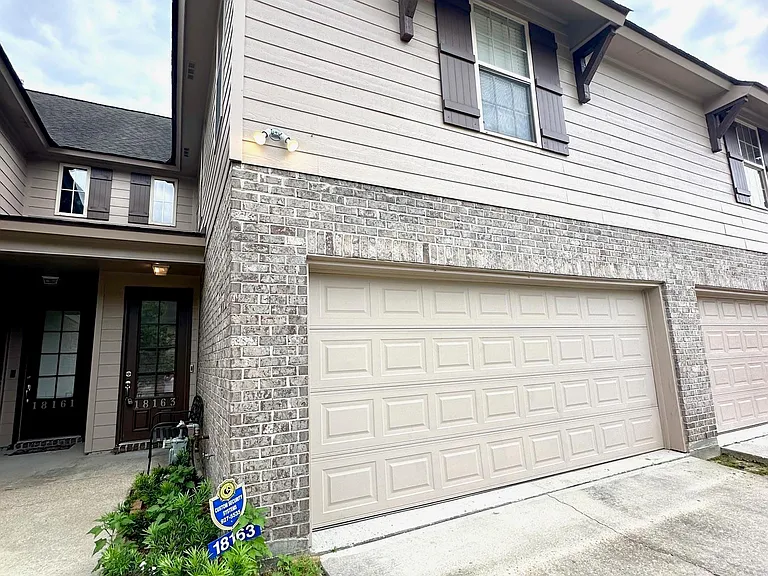 18163 Pinehurst Dr — Photo 3