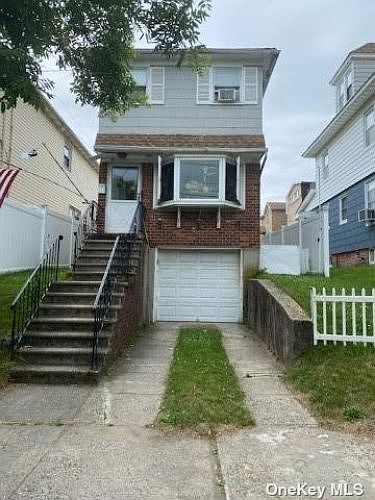 1st image of 812 Clintonville St
