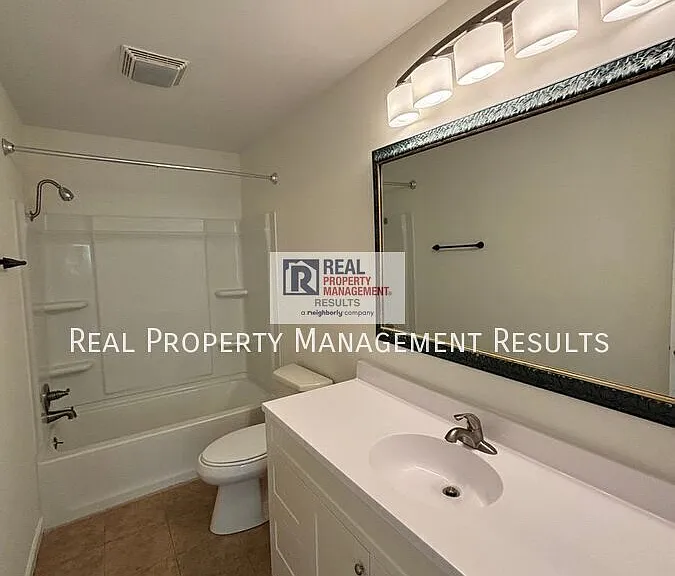 5041 E Sherwood Dr — Photo 15