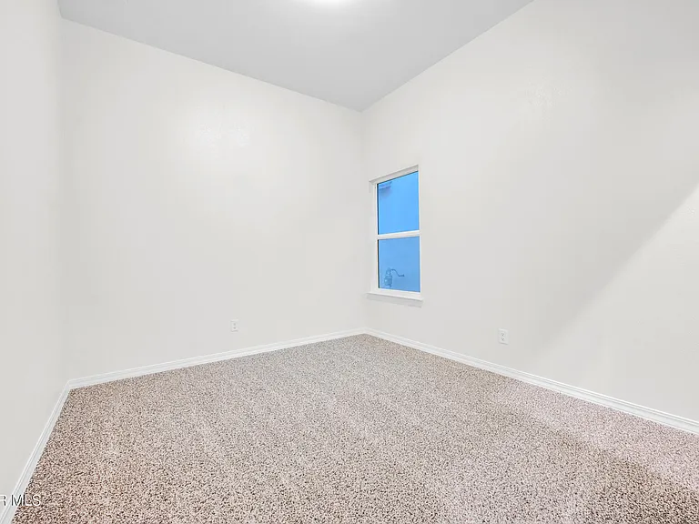 13257 Coldham St — Photo 18