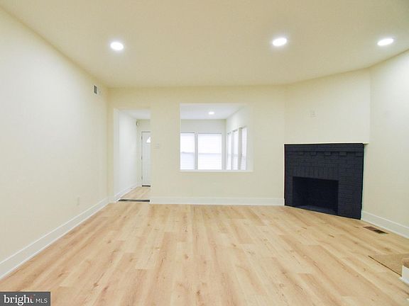 3rd image of 5814 Crittenden St