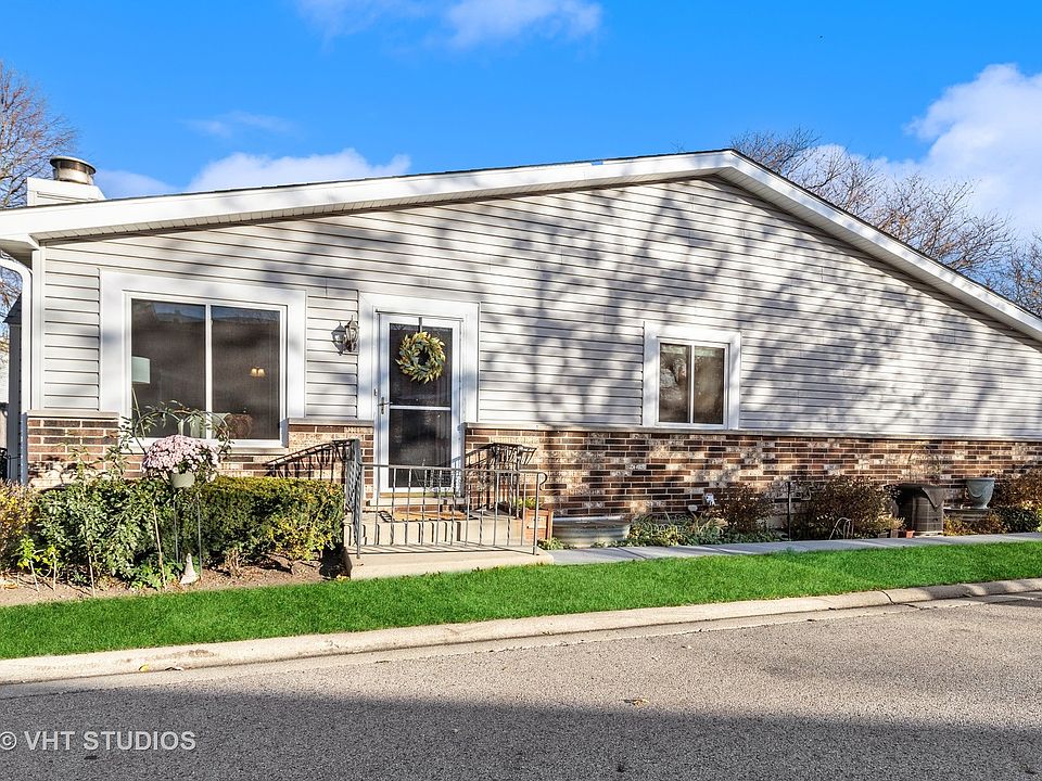 1st image of 1940 N Heritage Dr #26