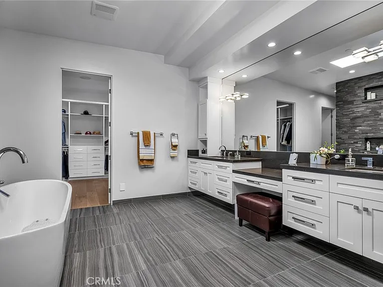 503 S Lucia Ave — Photo 20