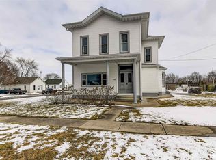316 N Pine St, Williamsville, IL 62693