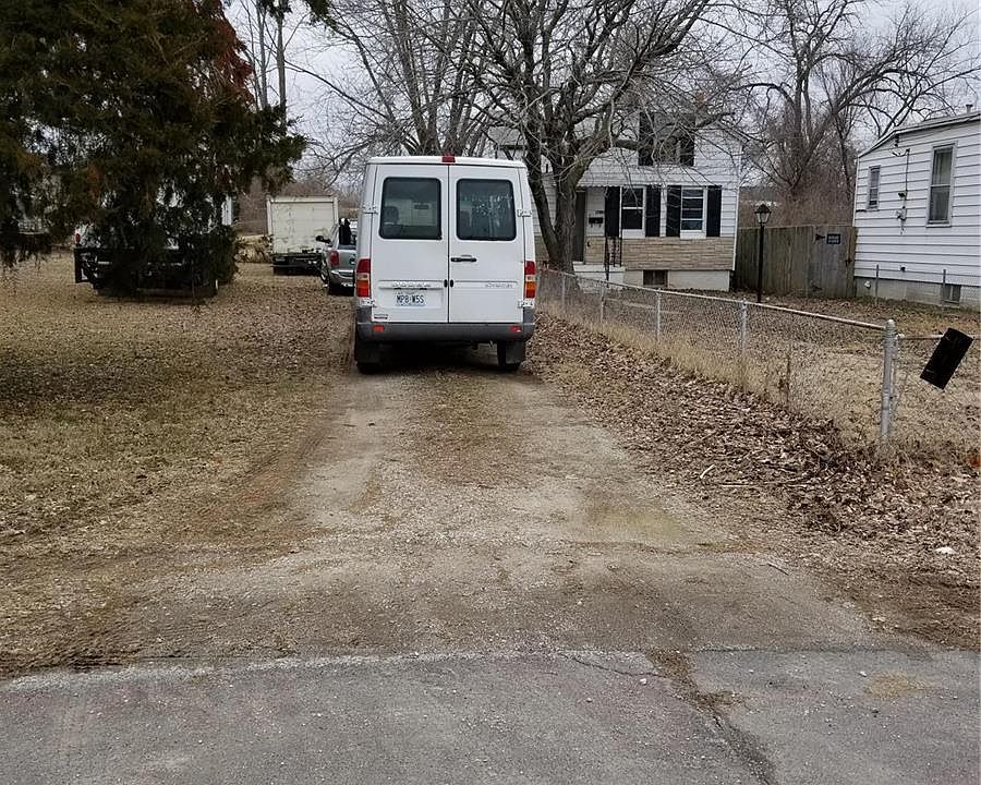 1st image of 8619 S Grand Ave