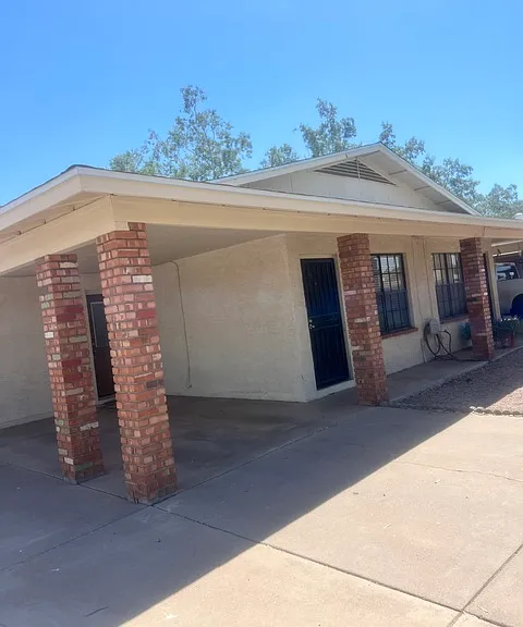 Carport parking with extra side parking