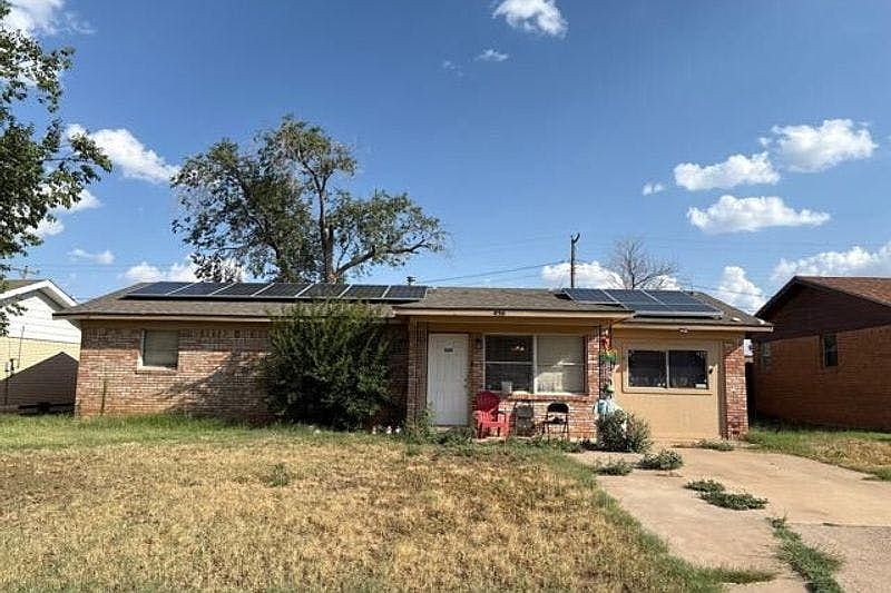 1st image of 4511 Versailles Dr