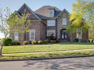 1542 Hunt Club Blvd, Gallatin, TN 37066
