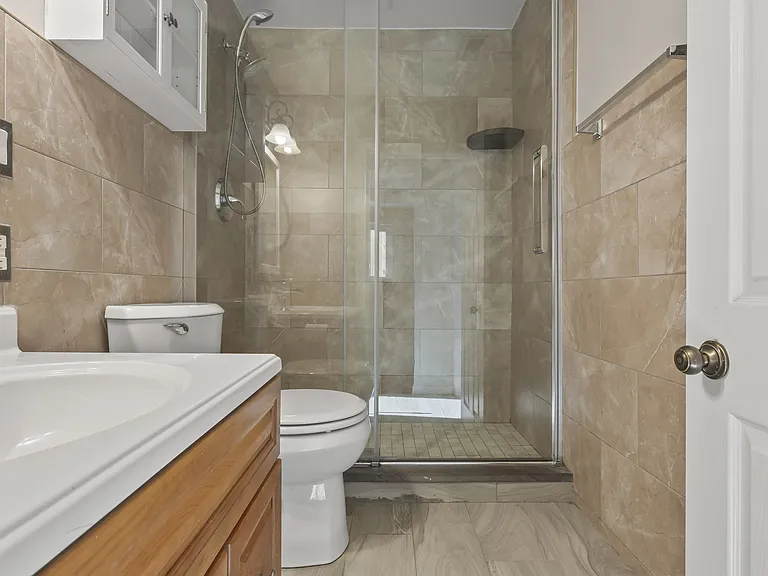329 Thompson Rd #2 — Photo 19