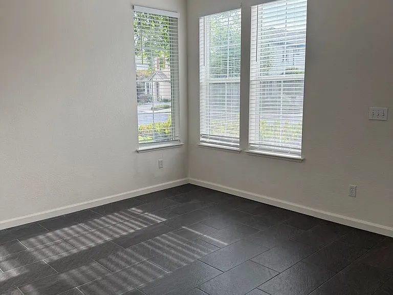 651 Jade Way — Photo 14