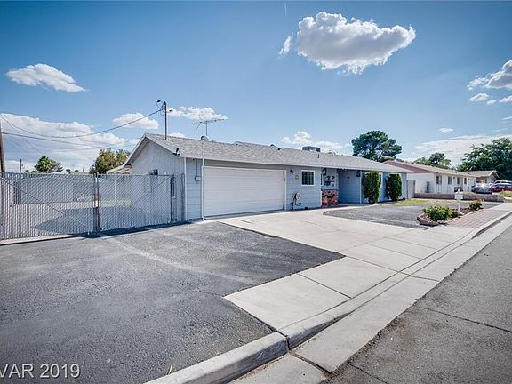 3rd image of 4887 E Philadelphia Ave