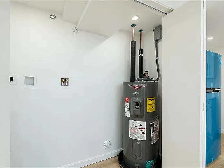 71 Henshaw St #2 — Photo 6