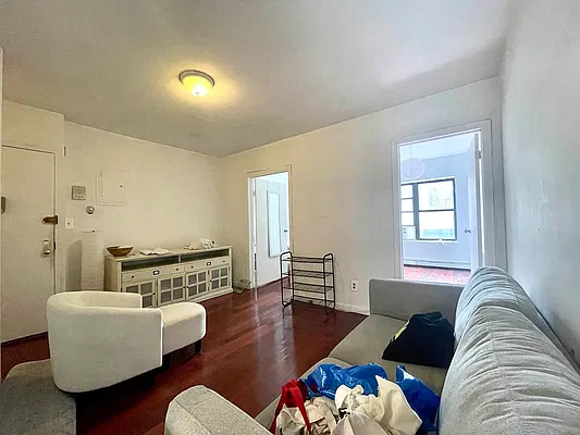 Rented by Metropolitan Property Group | media 6