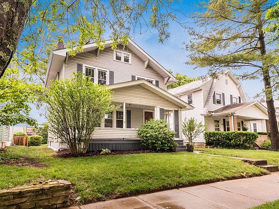3rd image of 683 Euclaire Ave