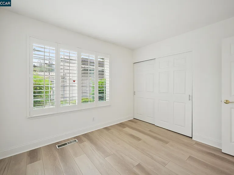 2137 Presidio Ct — Photo 30