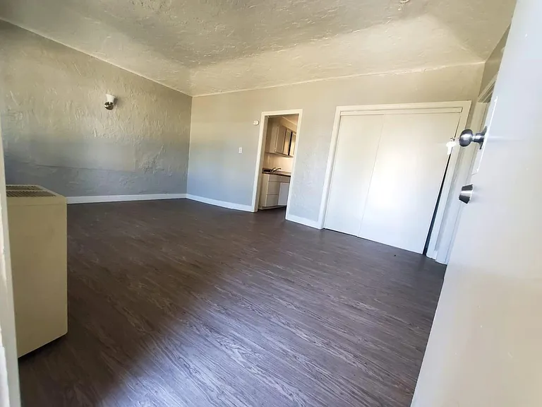 2360 W 18th St #2366 — Photo 4