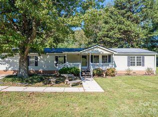 147 Finger St, Lincolnton, NC 28092