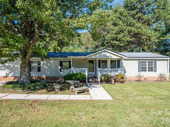 147 Finger St, Lincolnton, NC 28092