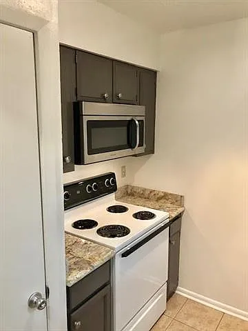 2500 Vivian St #2 — Photo 6