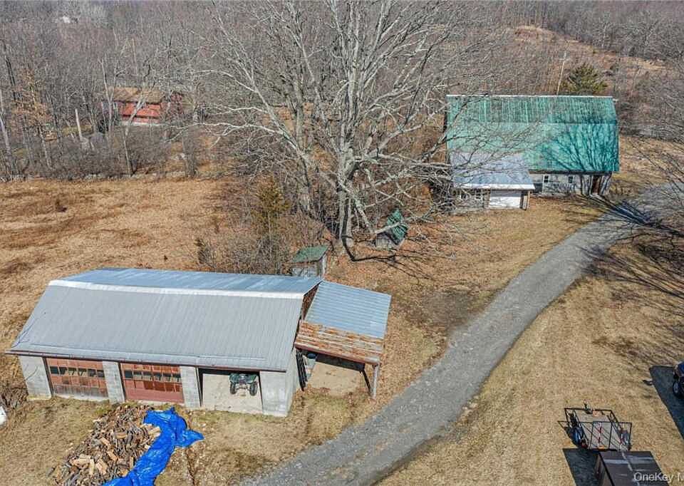1st image of 202 Midland Lake Rd