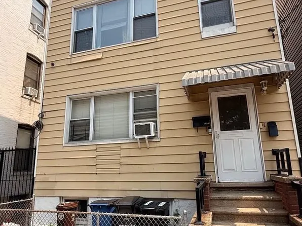 2909 23rd Road, Astoria, NY 11105