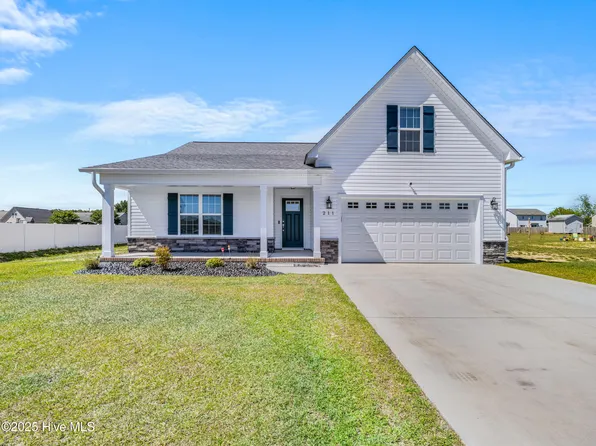 211 Grist Mill Drive, Havelock, NC 28532